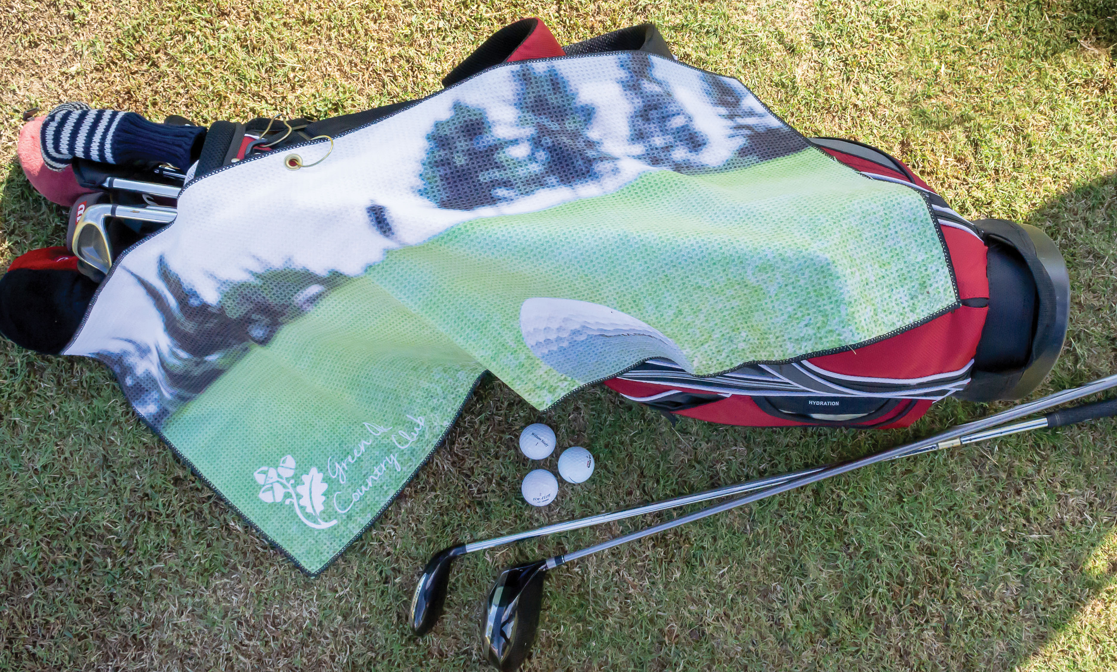 PuttBuddies BikiniBottom Buddies XL Caddy Golf Towel double Sided Microfiber + Waffle Towel main image 1